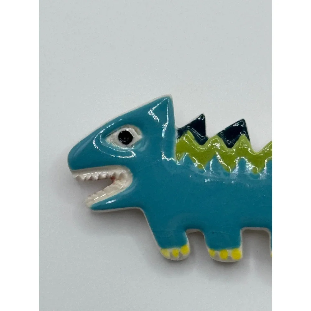 Vintage Linda Huey Glazed Ceramic Dinosaur Pin Brooch Signed